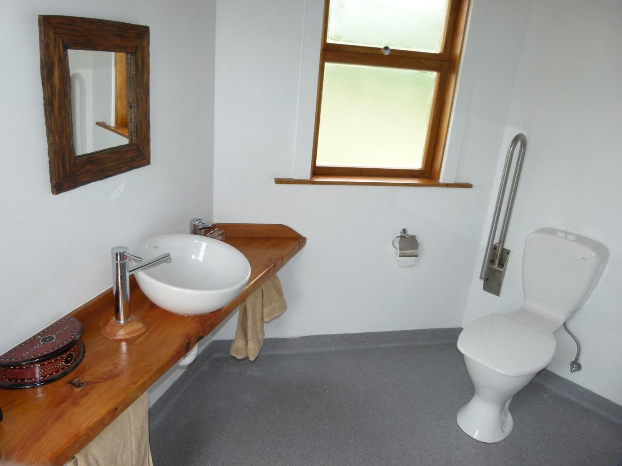 Wacky Stays - Unique Farm-Stay Glamping Rentals, Free Animal Feeding Tours Kaikoura Ngoại thất bức ảnh