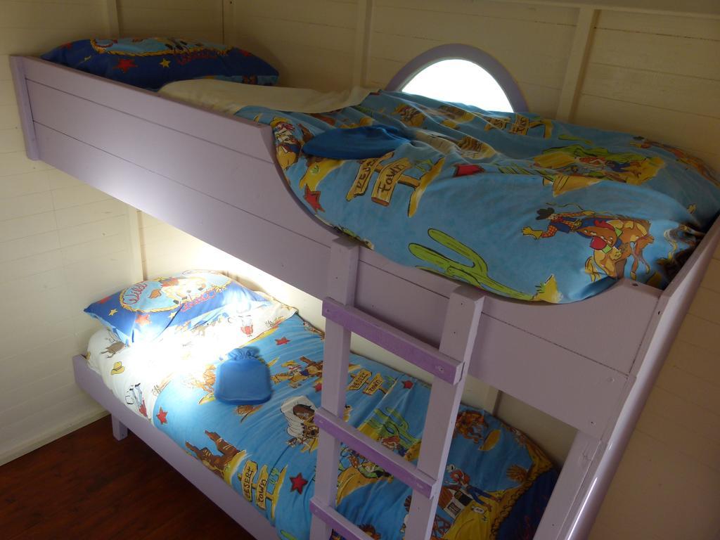 Wacky Stays - Unique Farm-Stay Glamping Rentals, Free Animal Feeding Tours Kaikoura Ngoại thất bức ảnh