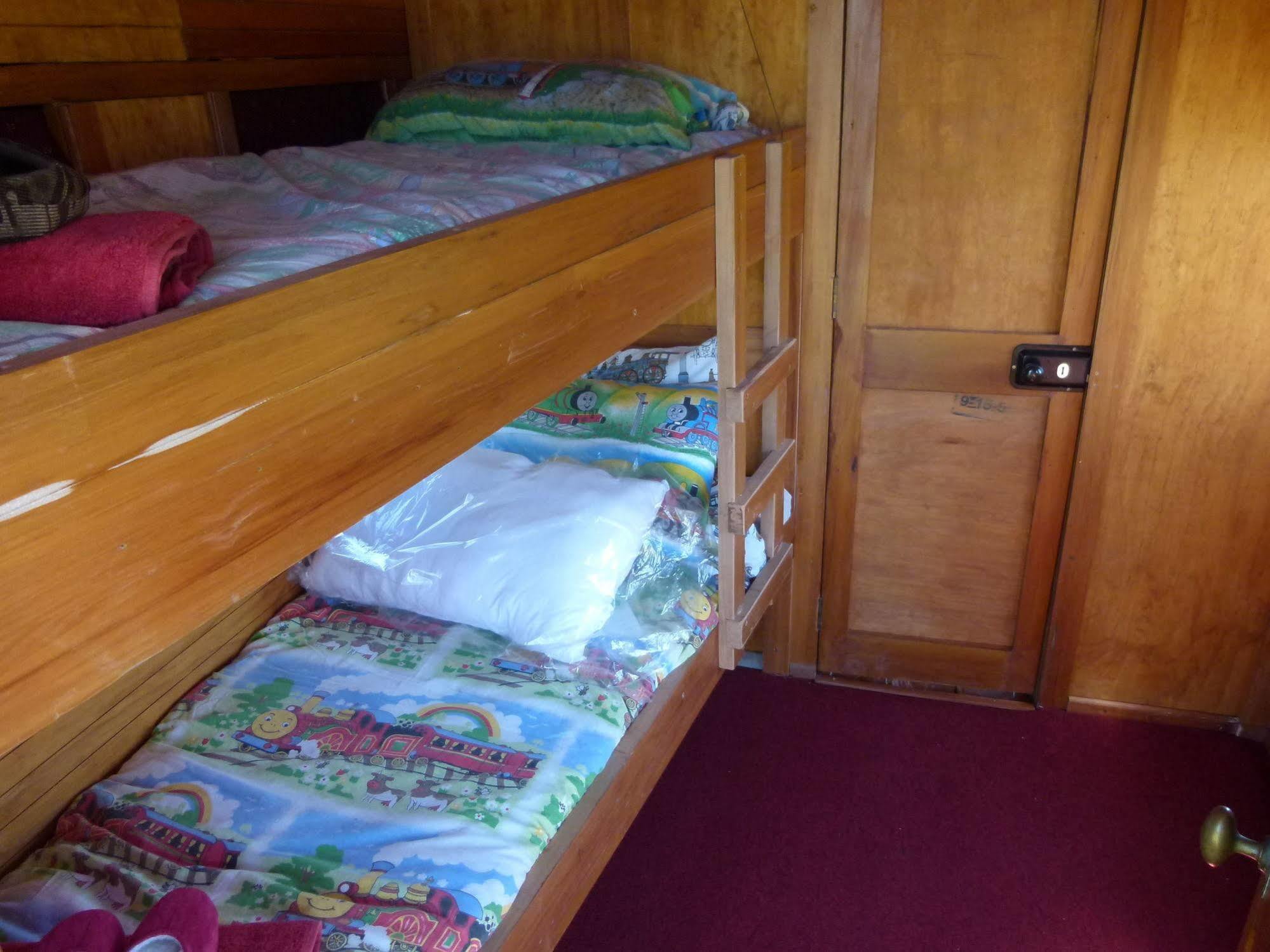 Wacky Stays - Unique Farm-Stay Glamping Rentals, Free Animal Feeding Tours Kaikoura Ngoại thất bức ảnh